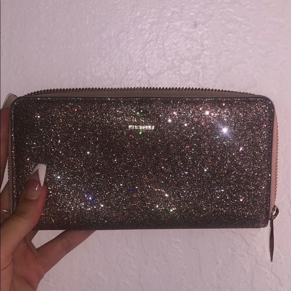 Kate spade wallet barely used!
